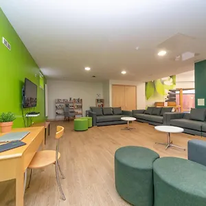 Joivy Affordable 3,4,5 And 12 Bed Private Flats Next To Royal Mile (adults Only) Edinburgh
