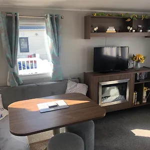 Lunas Chill Pad Edinburgh