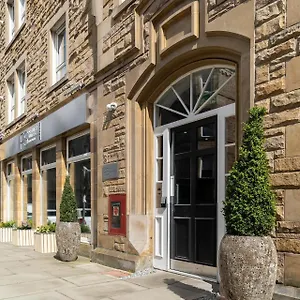 Premier Fountain Court Edinburgh